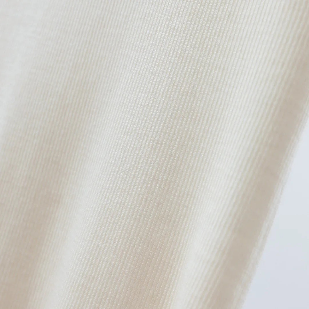 Fine-Spun 100% Superfine Merino Wool Round-Neck Knitted Camisole for Women, Thin, Slim-Fitting, Sleeveless Base Layer Top