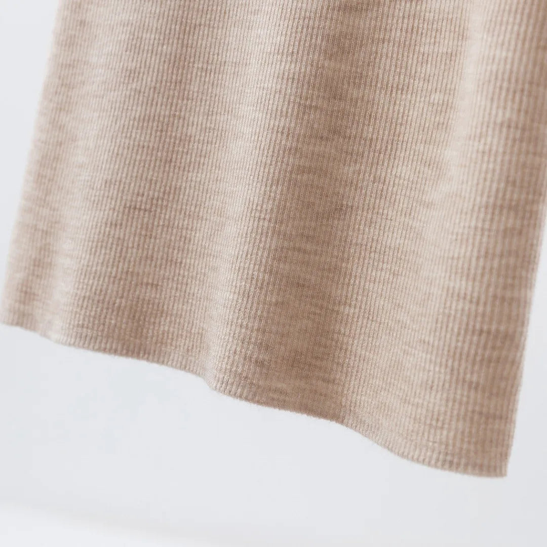 Fine-Spun 100% Superfine Merino Wool Round-Neck Knitted Camisole for Women, Thin, Slim-Fitting, Sleeveless Base Layer Top