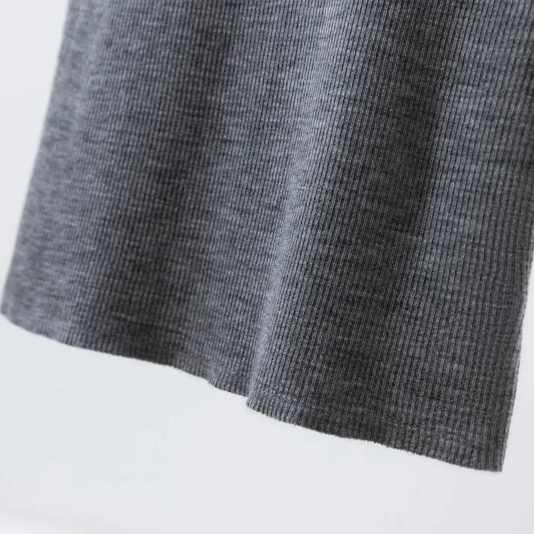 Fine-Spun 100% Superfine Merino Wool Round-Neck Knitted Camisole for Women, Thin, Slim-Fitting, Sleeveless Base Layer Top