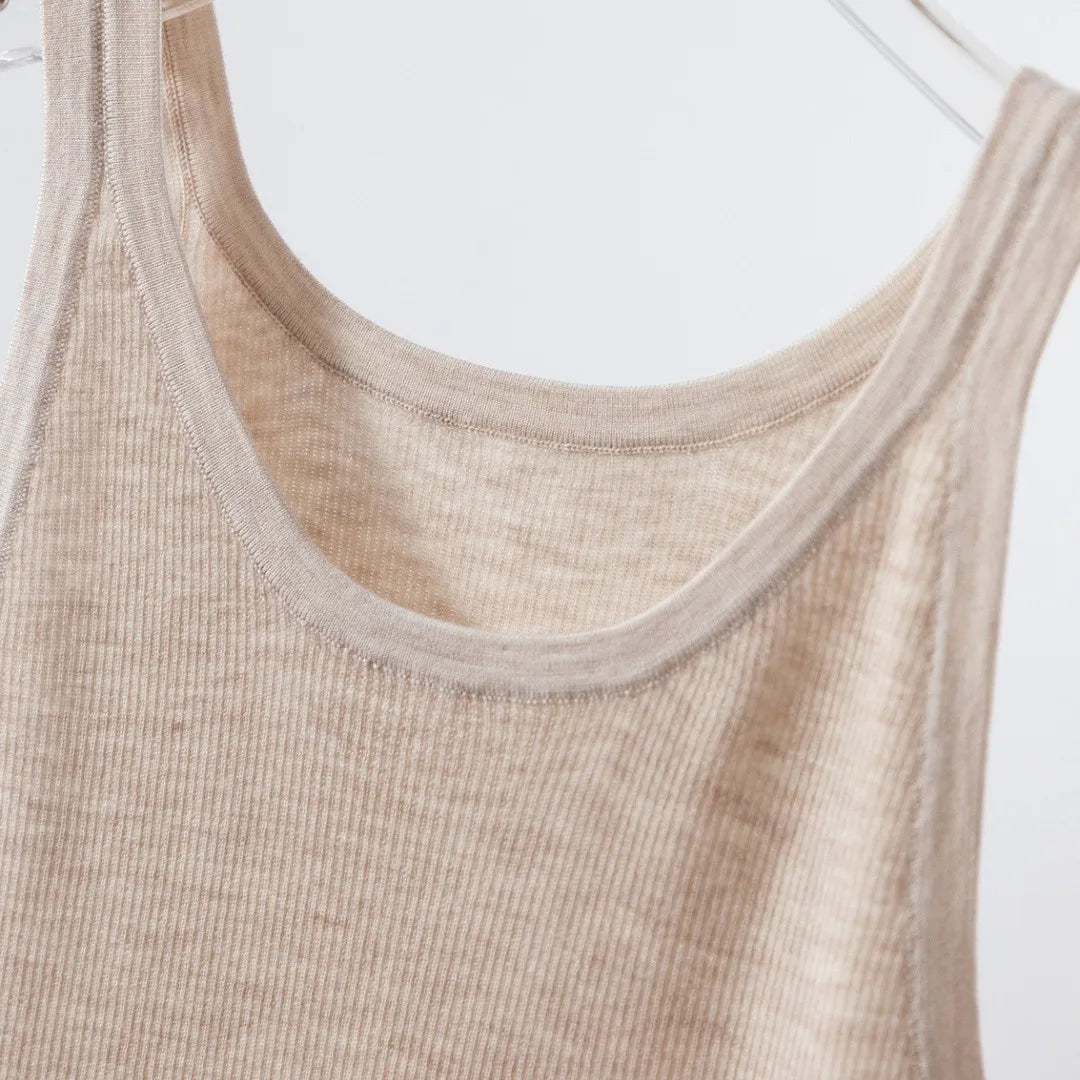 Fine-Spun 100% Superfine Merino Wool Round-Neck Knitted Camisole for Women, Thin, Slim-Fitting, Sleeveless Base Layer Top