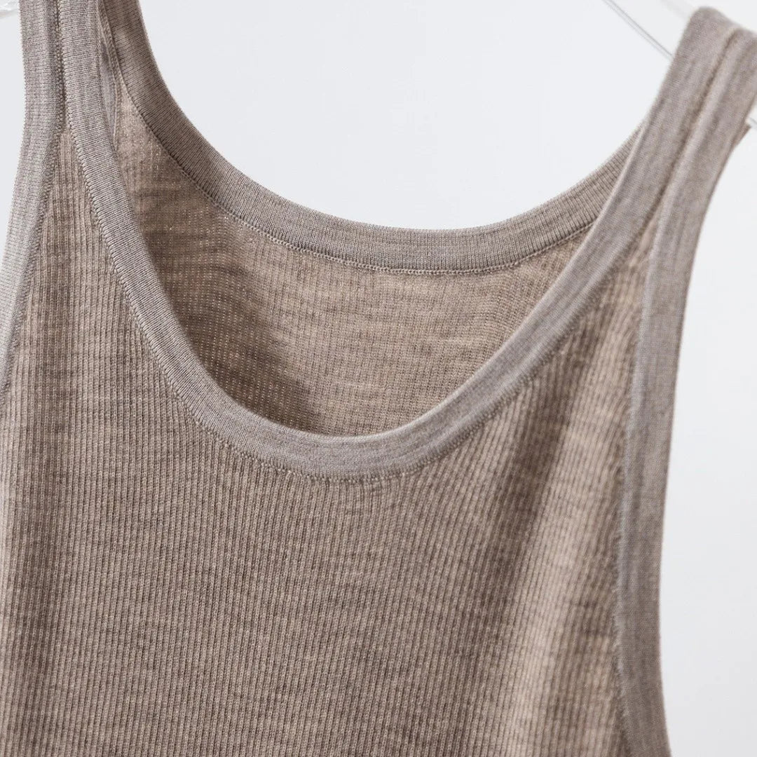 Fine-Spun 100% Superfine Merino Wool Round-Neck Knitted Camisole for Women, Thin, Slim-Fitting, Sleeveless Base Layer Top