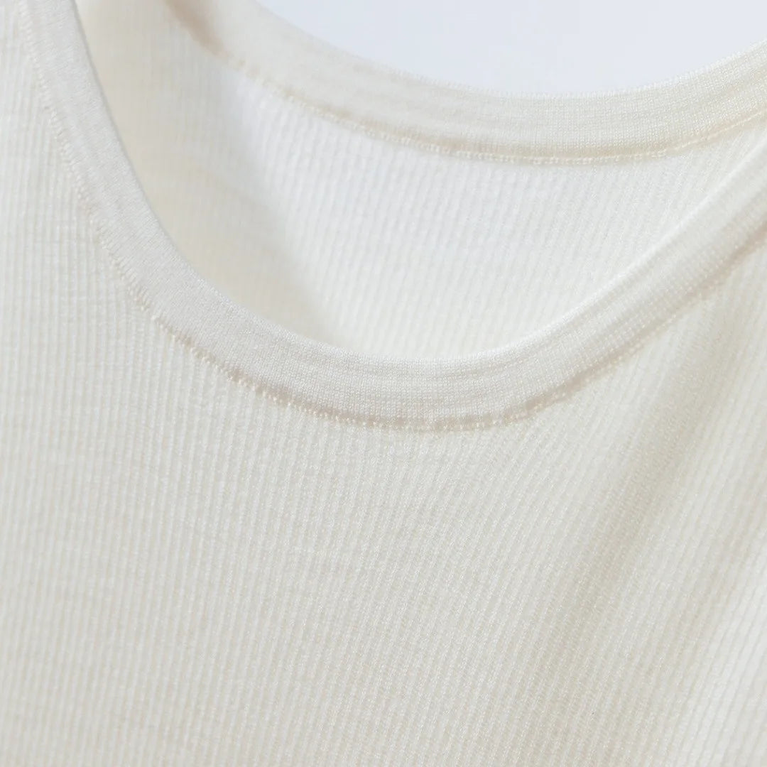 Fine-Spun 100% Superfine Merino Wool Round-Neck Knitted Camisole for Women, Thin, Slim-Fitting, Sleeveless Base Layer Top